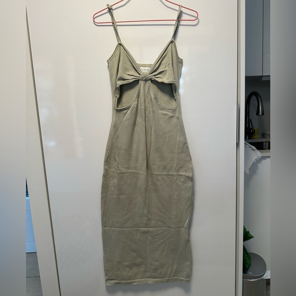 Nirie Sage Green Cutout Midi Dress - Picture 3 of 3